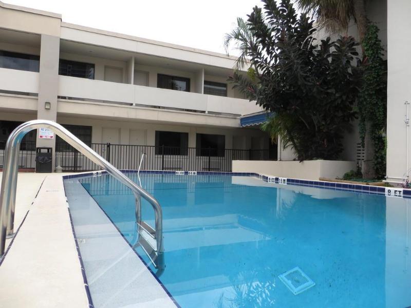 Travelodge By Wyndham Orlando Downtown Centroplex Exterior photo